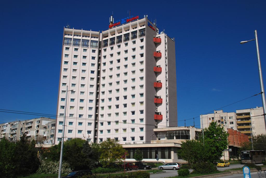Hotel Balkan Pleven ภายนอก รูปภาพ